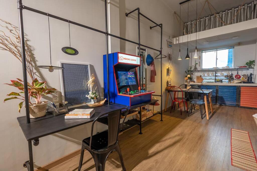 Apartment Mekong Lounge Center With Arcade Game